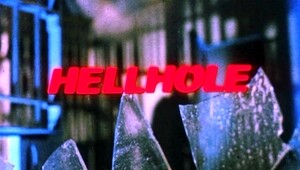 Адская дыра (1985)